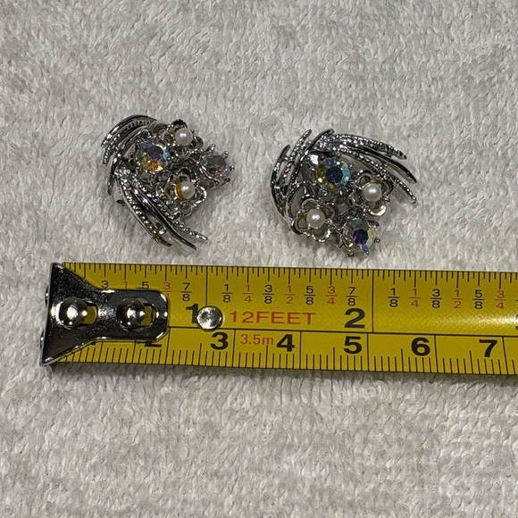 Vintage Aurora Borealis Rhinestone & Faux Pearl Clip-On Earrings - Picture 6 of 9